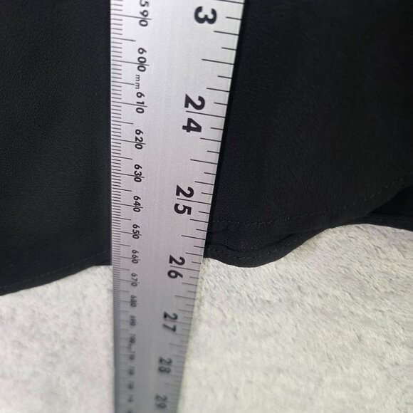 Womens Tahari Black Blouse V-Neck Button Down Long Sleeves Polyester Size XL - Picture 7 of 9